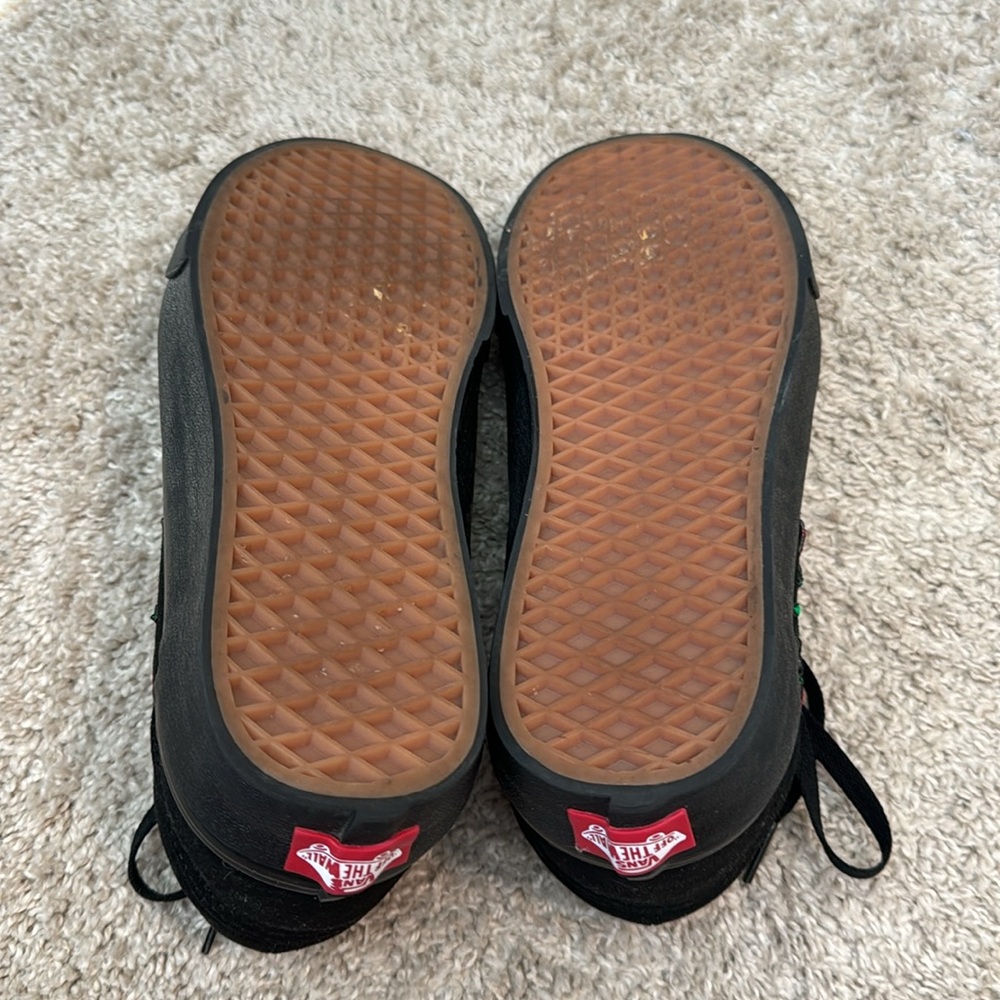Customized Rose Vans - Picture 6 of 6